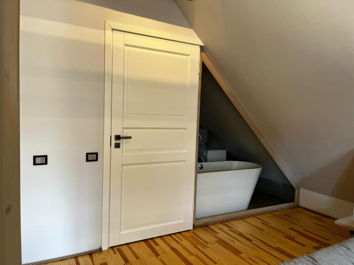 Kk Apartment Вентспилс Екстериор снимка